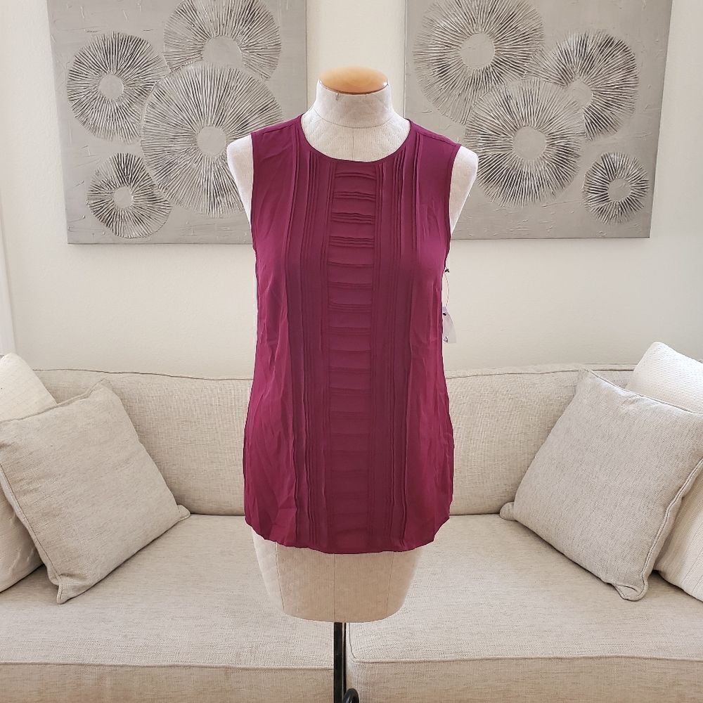 ✨ VINCE CAMUTO ✨ Pintuck Pleats Sleeveless Blouse - [Small, Burgundy]
